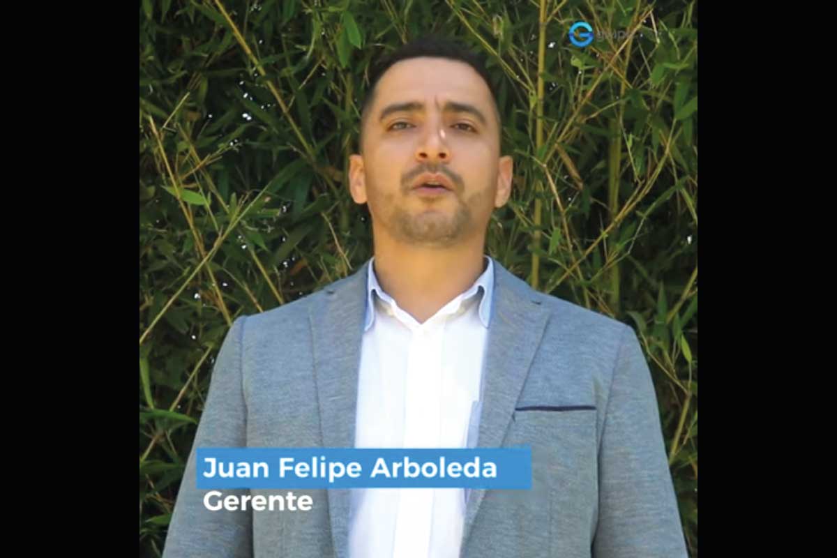 Fotografía en la que se lee el texto Juan Felipe Arboleda- Gerente