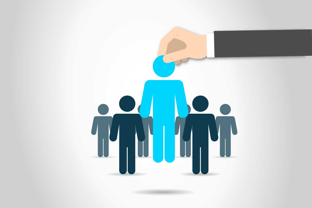 Gráfica de los símbolos de un grupo de figuras humanas, una de ellas levantada por una mano que sale del lado derecho del marco.