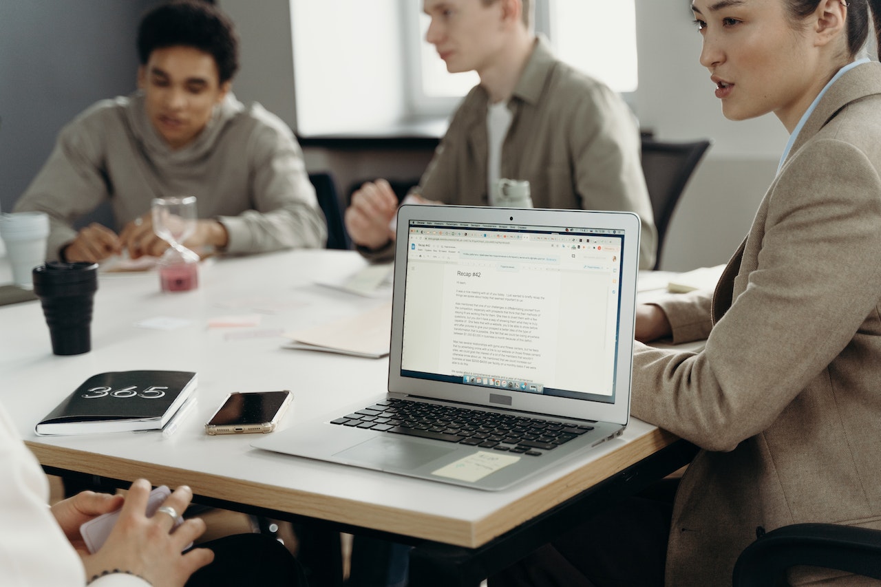 ¿Qué diferencias existe entre los Niveles Jerárquicos?