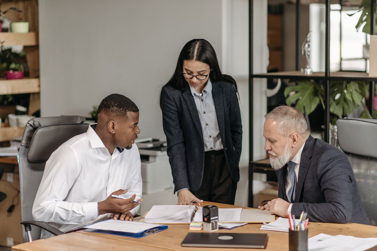 ¿Cuál es el salario ofrecido en el Concurso de la Registraduría Nacional del Estado Civil?
