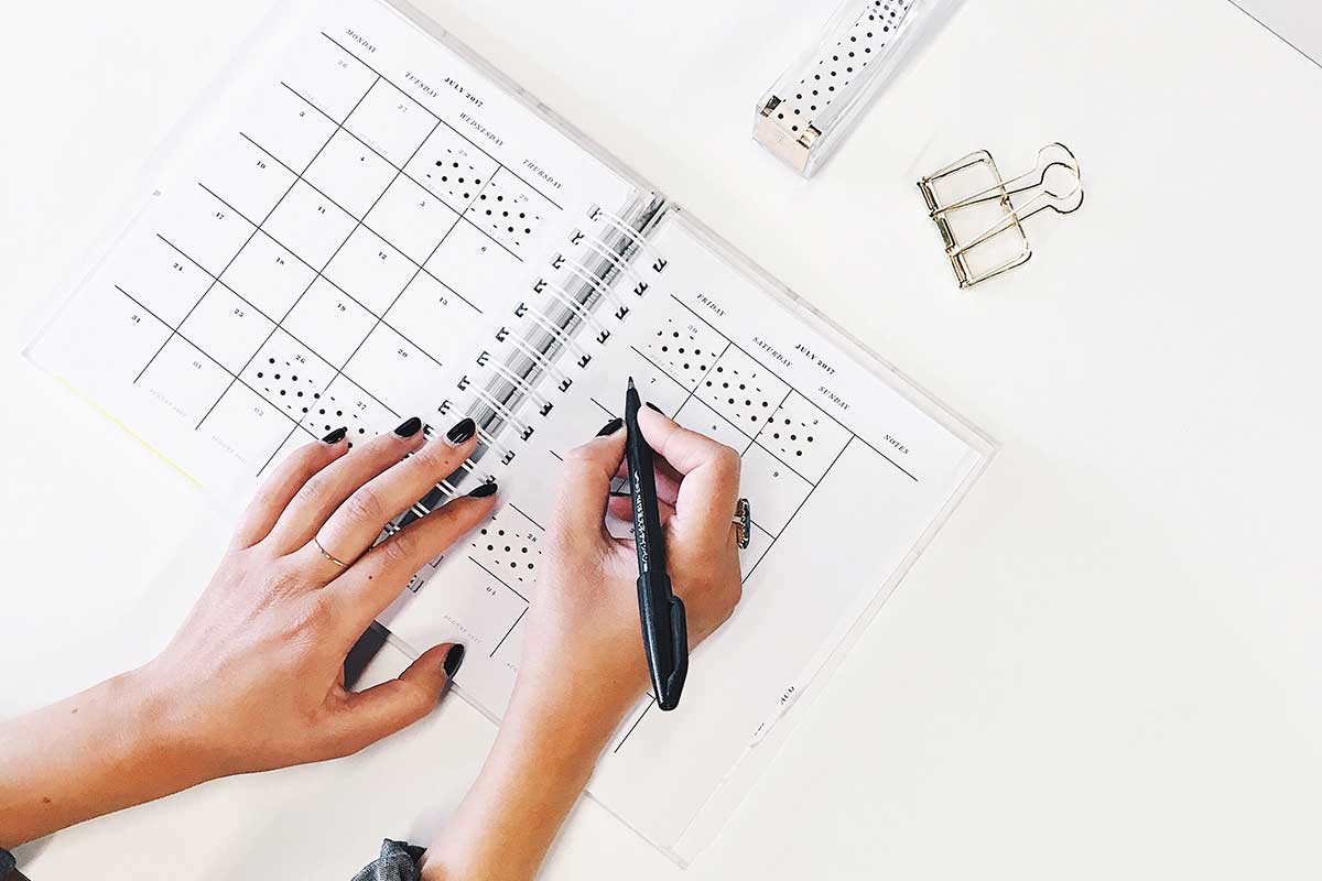 Cómo despejar nuestra mente con una descarga cerebral o "brain dump"